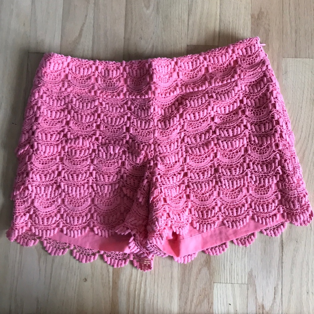 LOFT Riviera crocheted shorts. Pink, size 2
